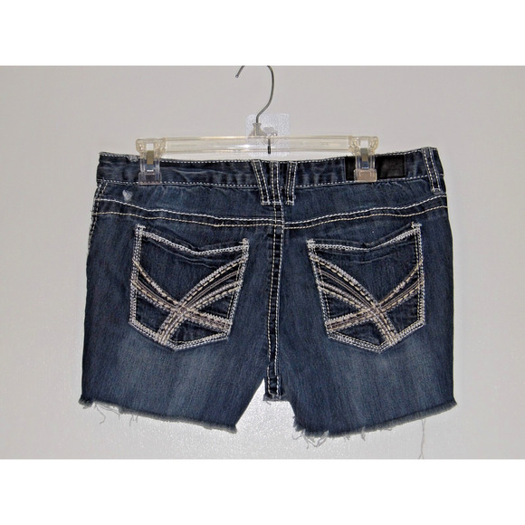 Twenty-one Black Women's Shorts Size 9/10 Cut-Offs‎ Embellished Stretch Denim - Picture 3 of 3